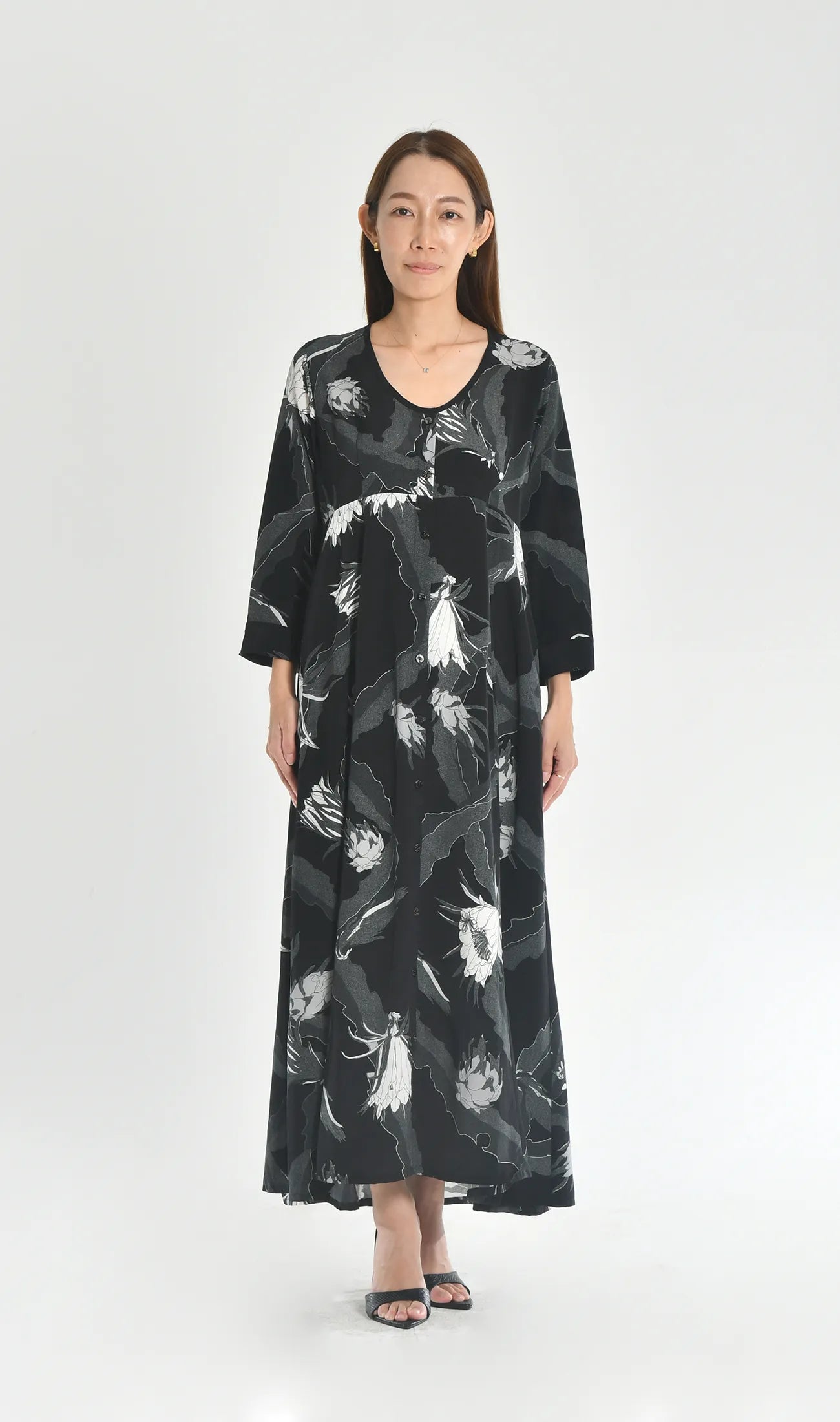 Vネックハイウェストワンピース | Dragon fruit