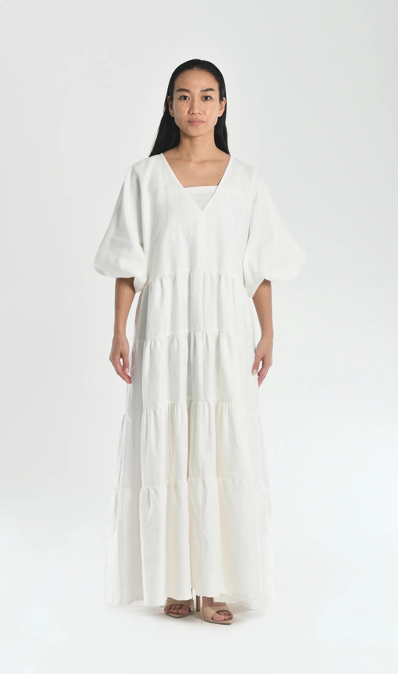 Vネックティアードワンピース | White Vネックティアードワンピース | White