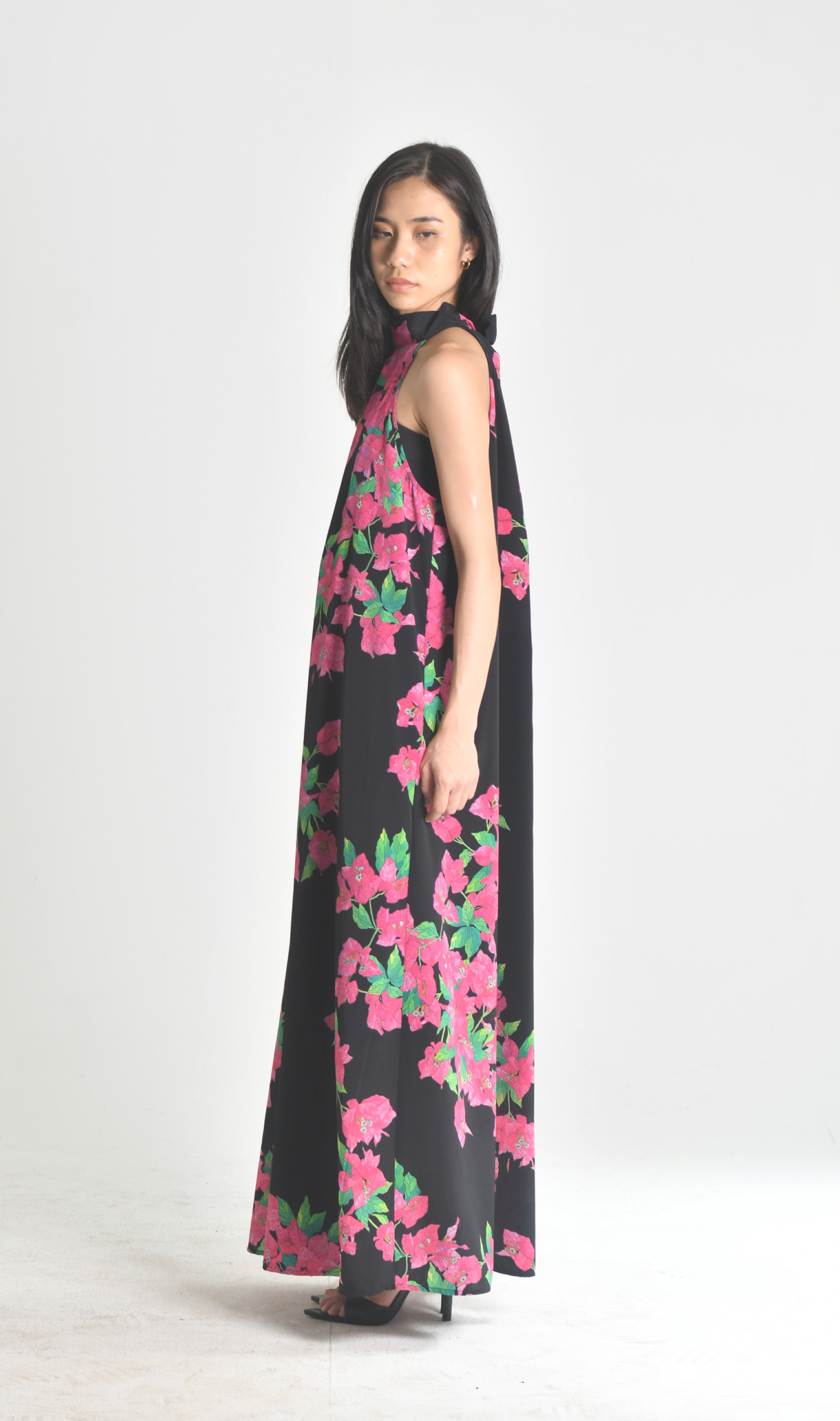 ホルタードレス | Bougainvillea black