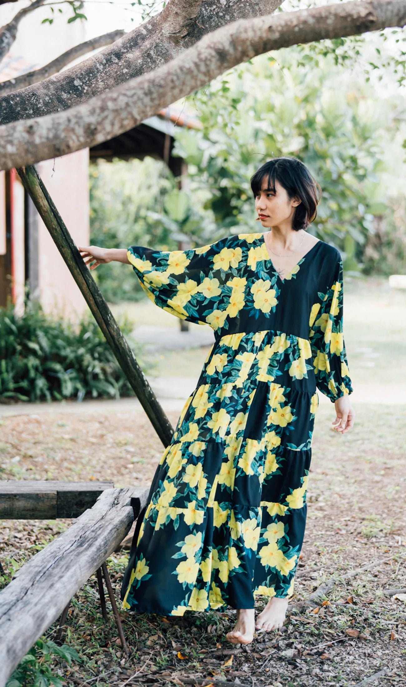 ティアード☆ワンピース ロング トランペット Vネック 長袖 Vネックティアードワンピース | Allamanda