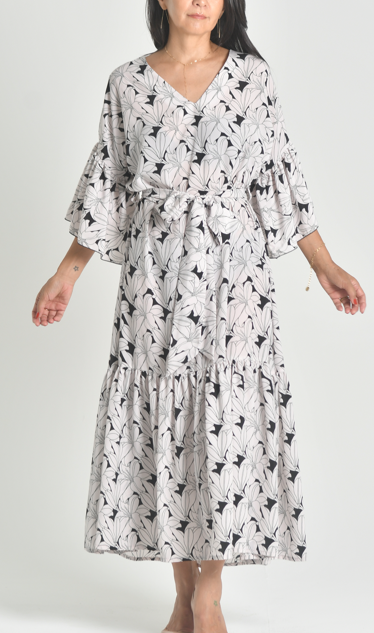 ベルスリーブティアードドレス | Lilly line